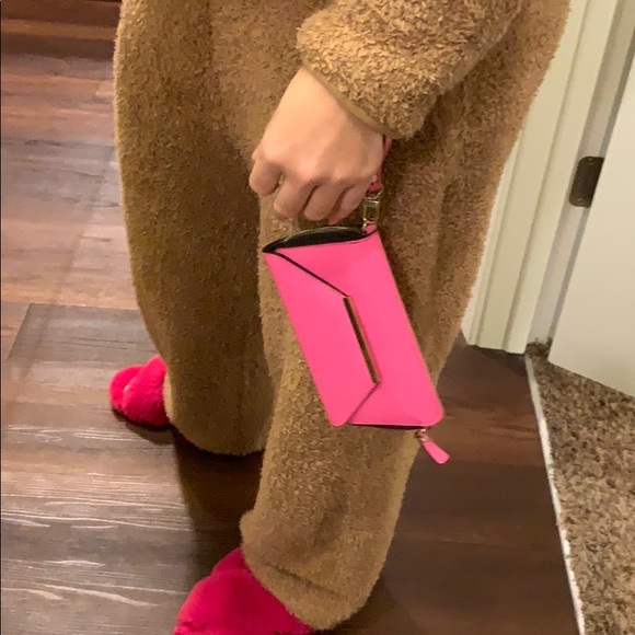 BCBGMAXAZRIA Pink Wallet Wristlet - Picture 5 of 6